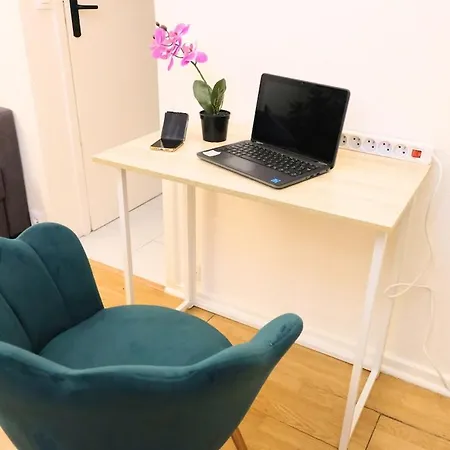 Maisonette 2 Min Du Rer B Free Parking Holiday home *