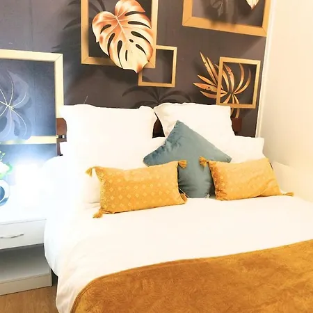 Maisonette 2 Min Du Rer B Free Parking Holiday home